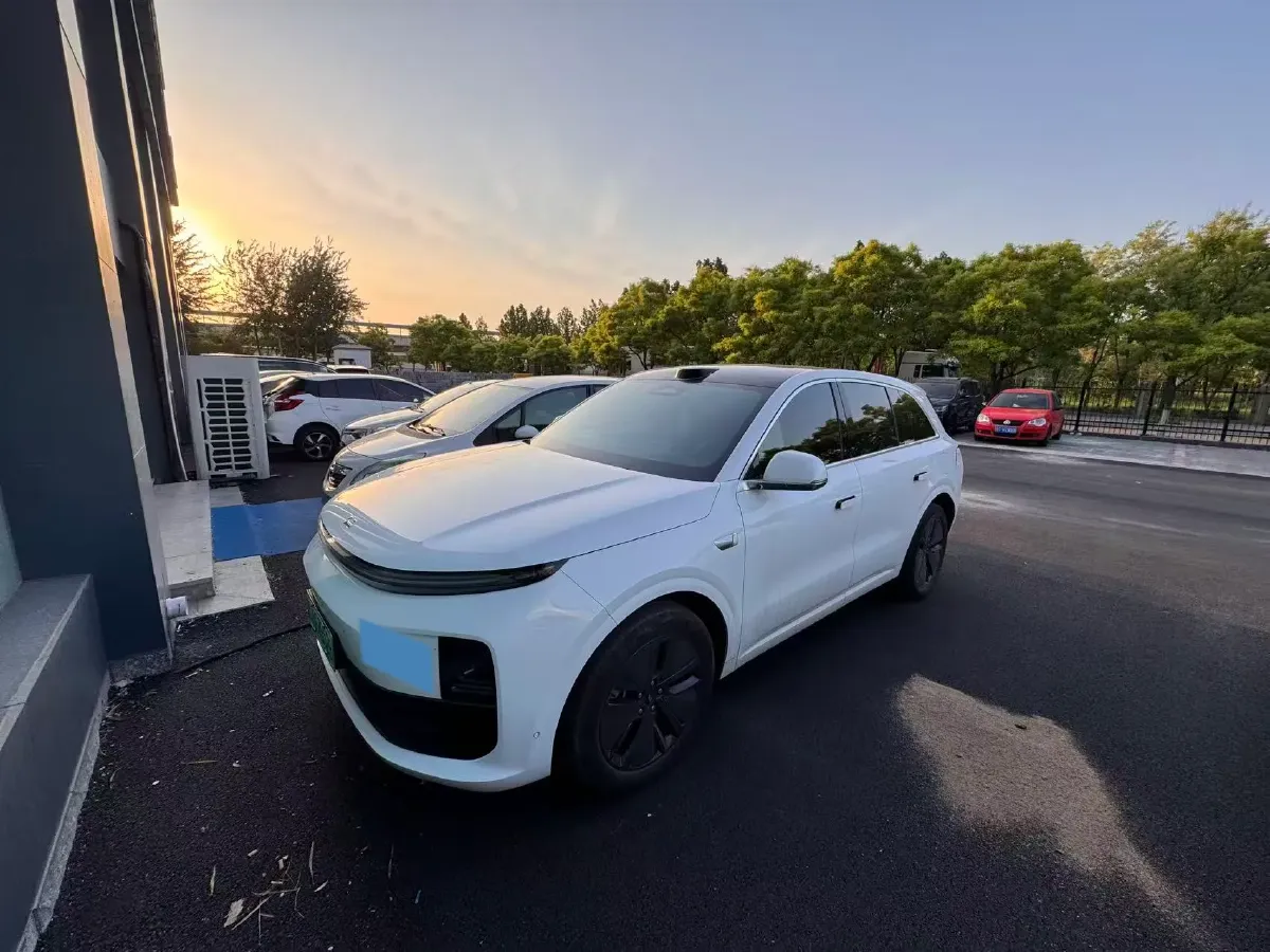 2024 Li L6 Range Extended 154HP L4 REEV 36.8KWH,autocango,china used car exporter,china ev exporter,chinese used car exporter,chinese used ev exporter