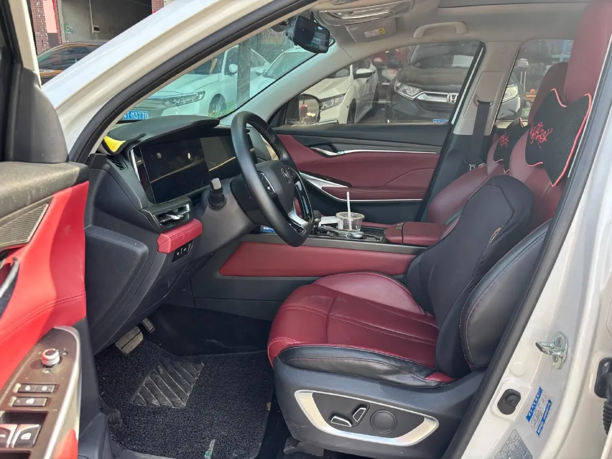 2020 ChangAn CS75 Plus 2.0T 233HP L4 8AT,autocango,china used car exporter,china ev exporter,chinese used car exporter,chinese used ev exporter