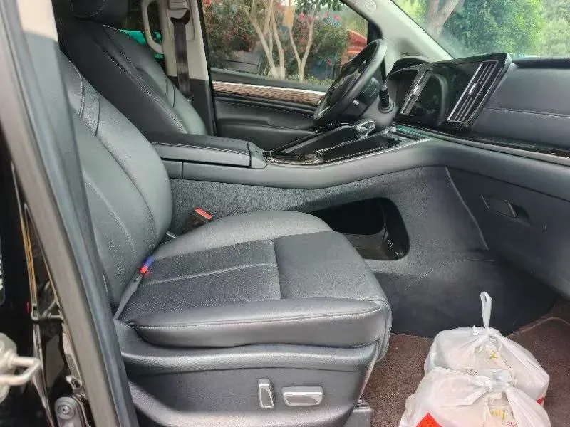 2021 GAC Trumpchi M8 2.0T 252HP L4 8AT,autocango,china used car exporter,china ev exporter,chinese used car exporter,chinese used ev exporter