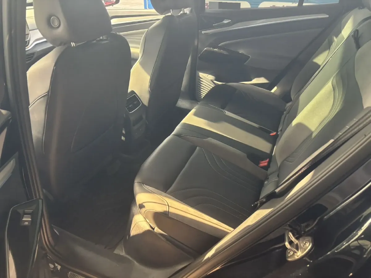 2022 Volkswagen ID.4 Crozz BEV 84.8KWH,autocango,china used car exporter,china ev exporter,chinese used car exporter,chinese used ev exporter