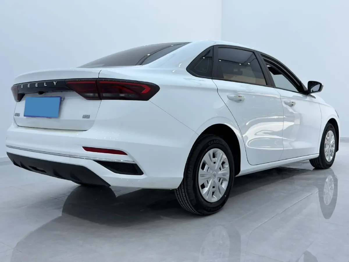2025 Geely Emgrand 1.5L 127HP L4 5MT,autocango,china used car exporter,china ev exporter,chinese used car exporter,chinese used ev exporter