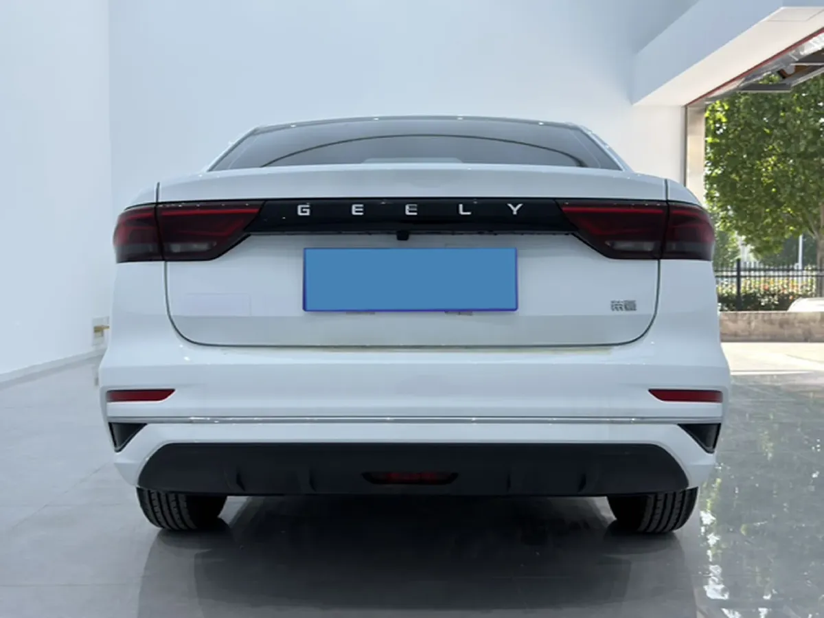 2025 Geely Emgrand 1.5L 127HP L4 5MT,autocango,china used car exporter,china ev exporter,chinese used car exporter,chinese used ev exporter