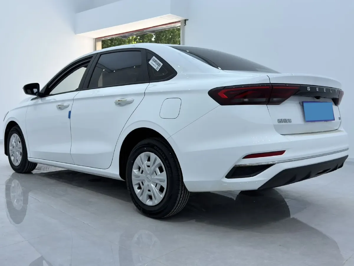 2025 Geely Emgrand 1.5L 127HP L4 5MT,autocango,china used car exporter,china ev exporter,chinese used car exporter,chinese used ev exporter