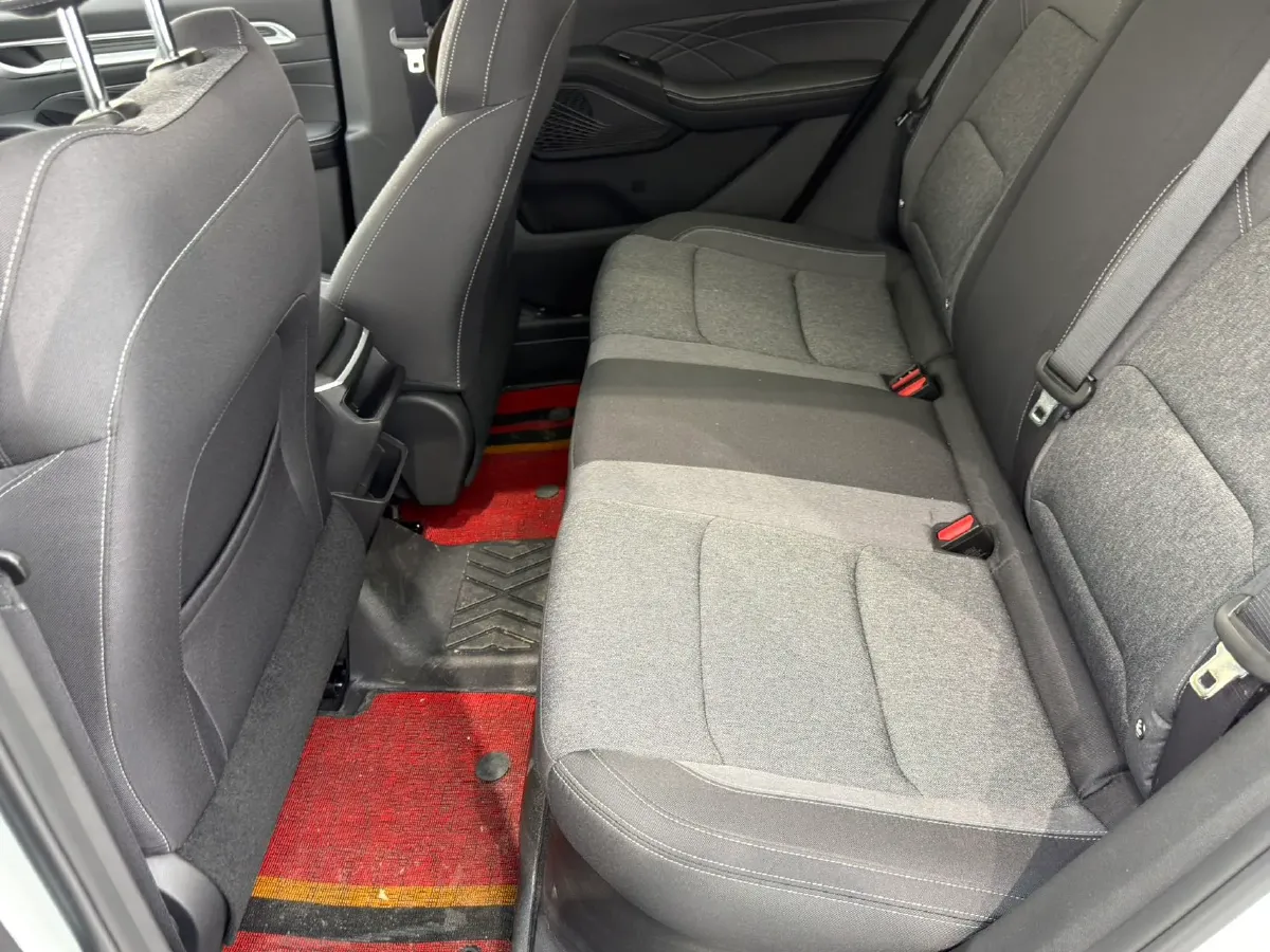 2025 Geely Emgrand 1.5L 127HP L4 5MT,autocango,china used car exporter,china ev exporter,chinese used car exporter,chinese used ev exporter