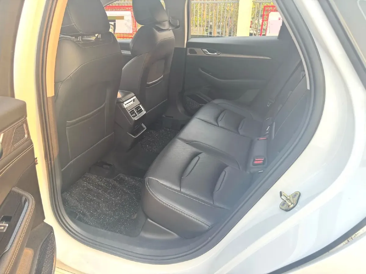 2021 Geely Preface 2.0T 190HP L4 7DCT,autocango,china used car exporter,china ev exporter,chinese used car exporter,chinese used ev exporter