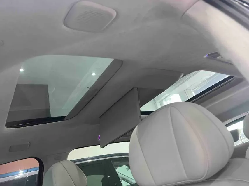 2025 Voyah Dream 1.5T 150HP L4 PHEV 41.7KWH,autocango,china used car exporter,china ev exporter,chinese used car exporter,chinese used ev exporter