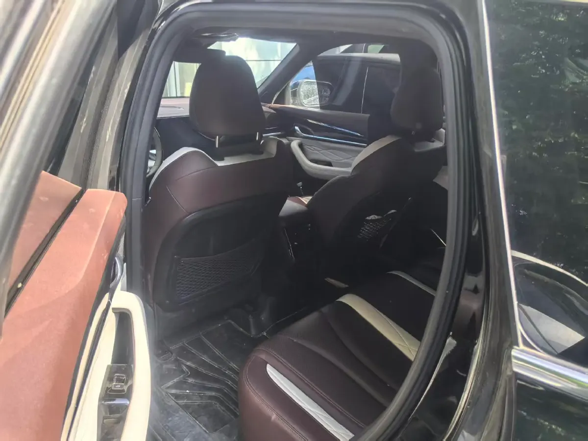 2021 Geely Monjaro 2.0T 218HP L4 7DCT,autocango,china used car exporter,china ev exporter,chinese used car exporter,chinese used ev exporter