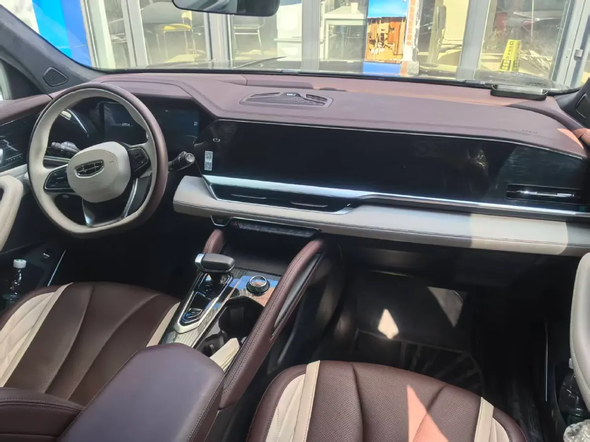 2021 Geely Monjaro 2.0T 218HP L4 7DCT,autocango,china used car exporter,china ev exporter,chinese used car exporter,chinese used ev exporter