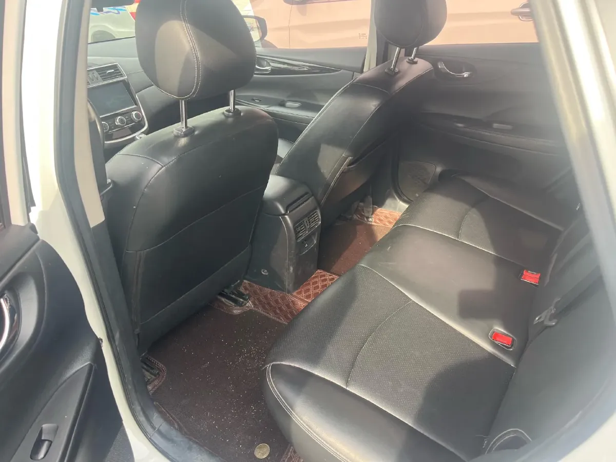 2021 Nissan Tiida 1.6L 122HP L4 CVT,autocango,china used car exporter,china ev exporter,chinese used car exporter,chinese used ev exporter