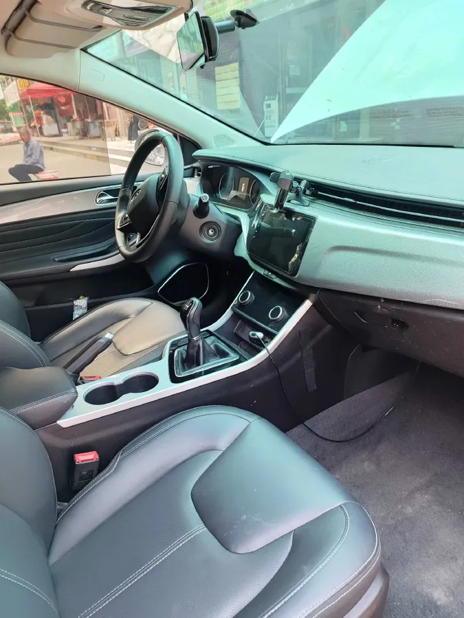 2019 Chery Arrizo 5 1.5L 116HP L4 5MT,autocango,china used car exporter,china ev exporter,chinese used car exporter,chinese used ev exporter