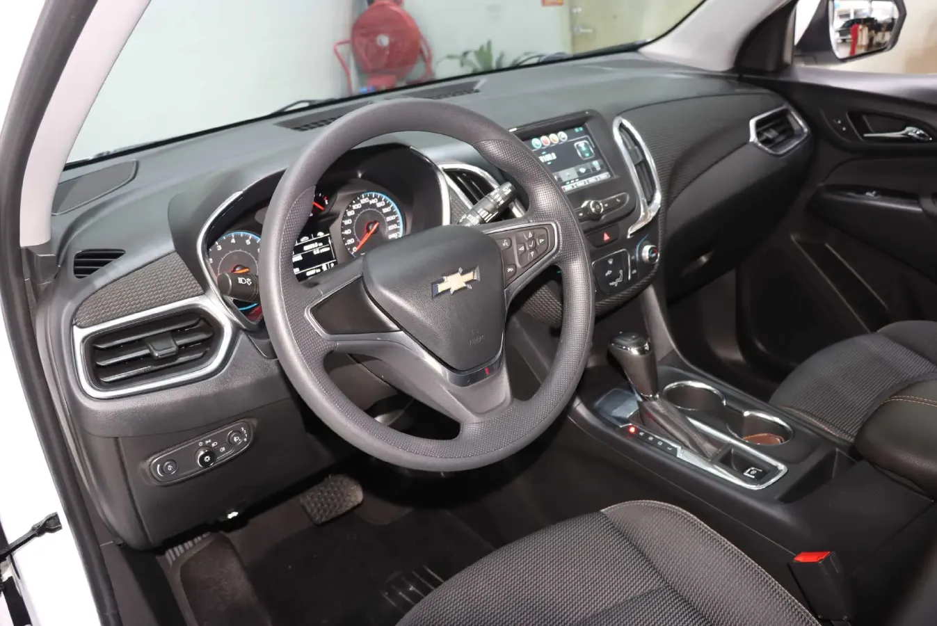 2019 Chevrolet Equinox 1.5T 180HP L4 6AT,autocango,china used car exporter,china ev exporter,chinese used car exporter,chinese used ev exporter