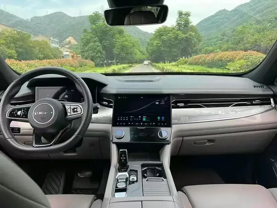 2023 LYNK&CO 09 EM-P 2.0T 254HP L4 3DHT PHEV 40.1KWH,autocango,china used car exporter,china ev exporter,chinese used car exporter,chinese used ev exporter