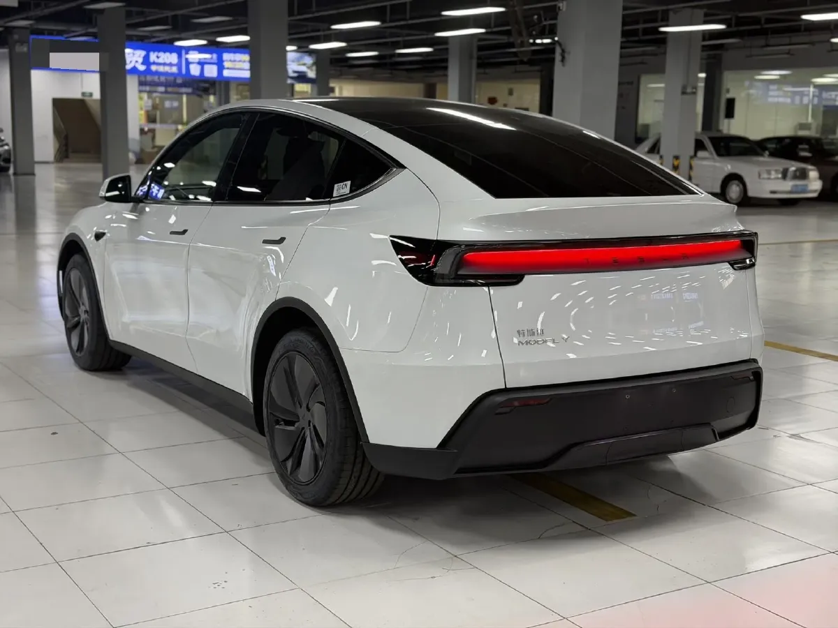 2026 Tesla Model Y BEV,autocango,china used car exporter,china ev exporter,chinese used car exporter,chinese used ev exporter