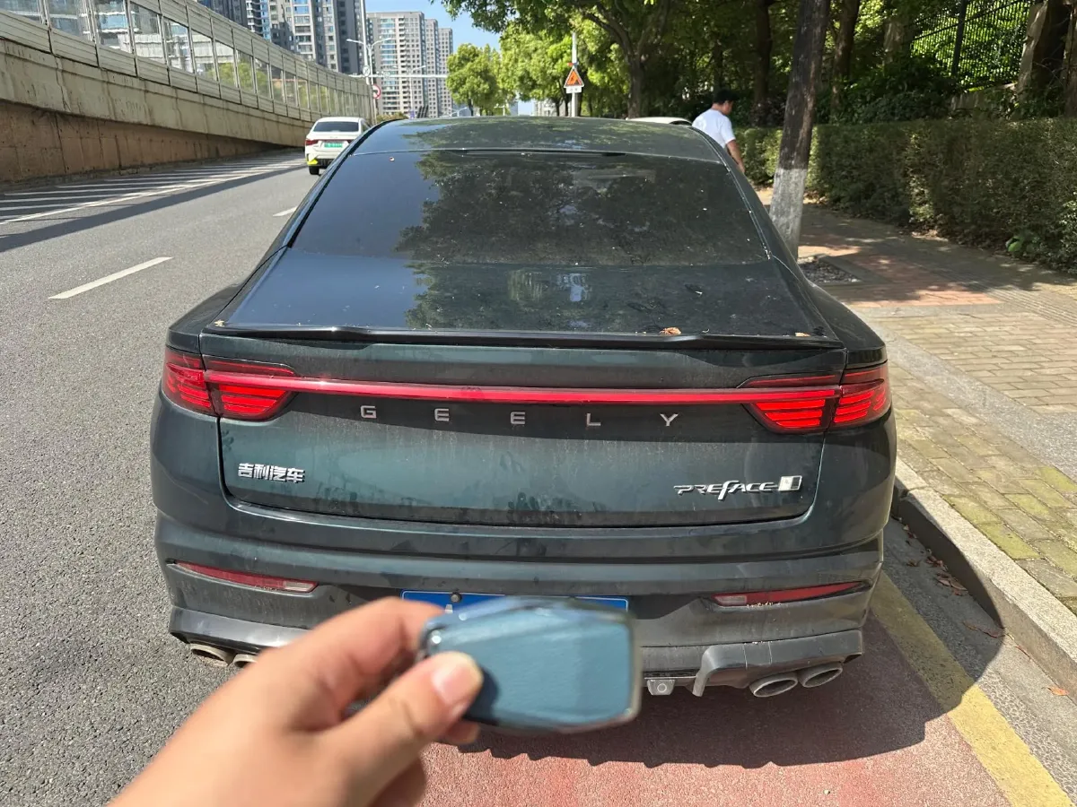 2021 Geely Preface 2.0T 190HP L4 7DCT,autocango,china used car exporter,china ev exporter,chinese used car exporter,chinese used ev exporter