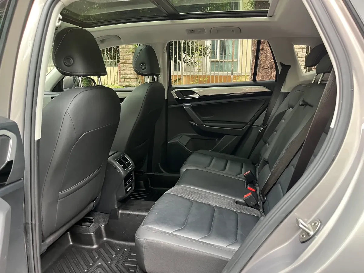 2020 Volkswagen Tayron 2.0T 186HP L4 7DCT,autocango,china used car exporter,china ev exporter,chinese used car exporter,chinese used ev exporter