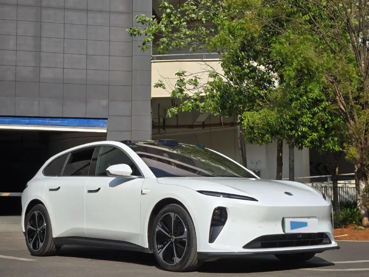 2024 NIO ET5T BEV 75KWH,autocango,china used car exporter,china ev exporter,chinese used car exporter,chinese used ev exporter