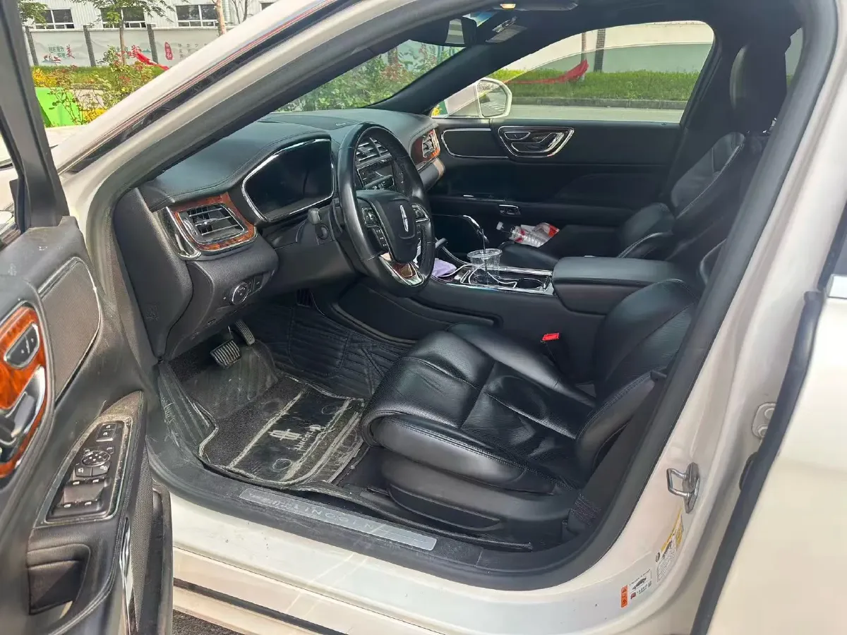 2018 Lincoln Continental 2.0T 261HP L4 6AT,autocango,china used car exporter,china ev exporter,chinese used car exporter,chinese used ev exporter