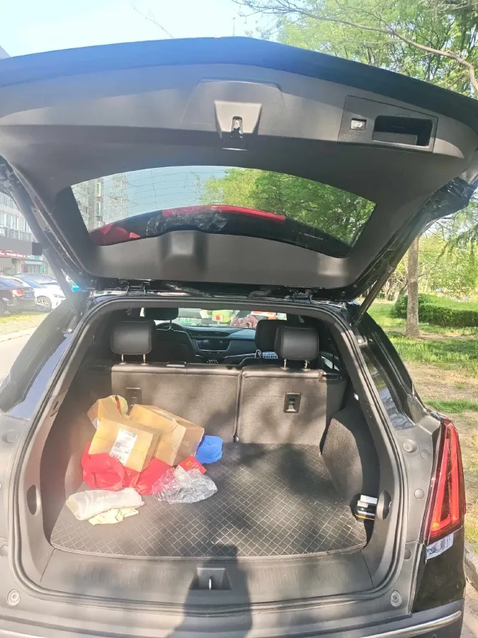 2020 Cadillac XT5 2.0T 237HP L4 9AT,autocango,china used car exporter,china ev exporter,chinese used car exporter,chinese used ev exporter