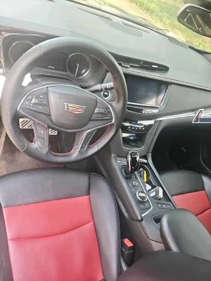 2020 Cadillac XT5 2.0T 237HP L4 9AT,autocango,china used car exporter,china ev exporter,chinese used car exporter,chinese used ev exporter