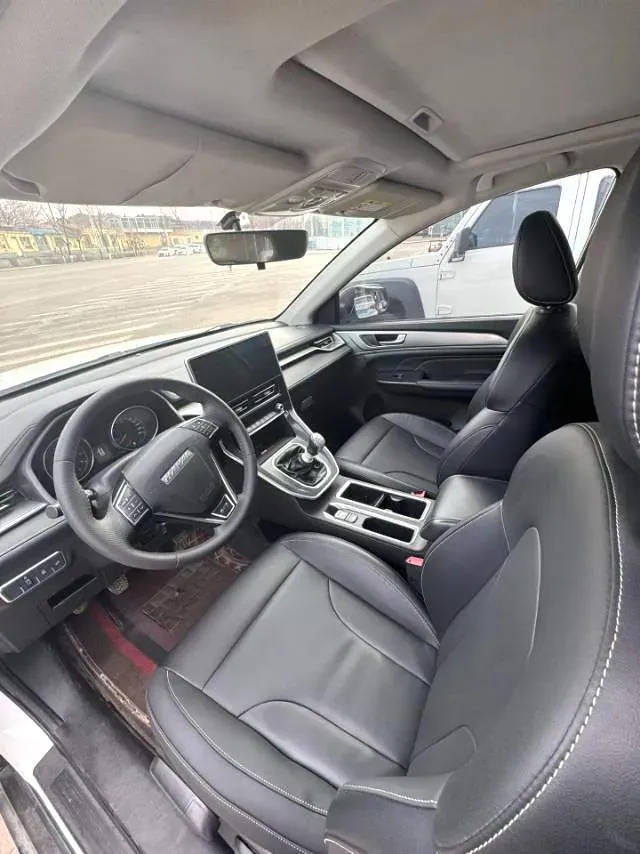 2021 Haval M6 1.5T 150HP L4 6MT,autocango,china used car exporter,china ev exporter,chinese used car exporter,chinese used ev exporter