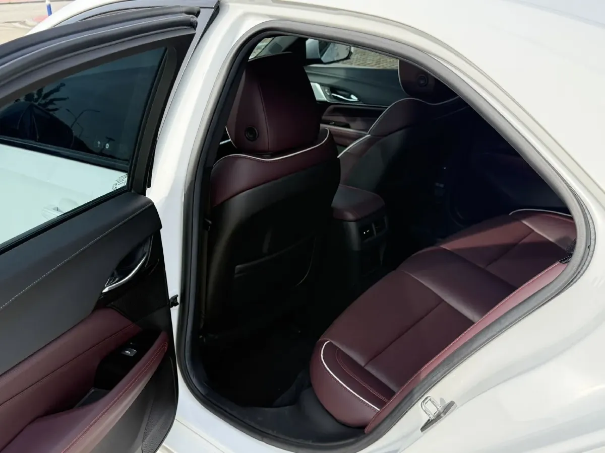 2022 Cadillac CT4 2.0T 237HP L4 8AT,autocango,china used car exporter,china ev exporter,chinese used car exporter,chinese used ev exporter