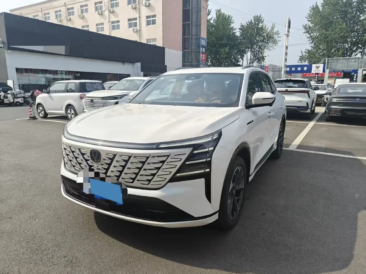 2025 ChangAn CS75 Plus 1.5T 192HP L4 8AT,autocango,china used car exporter,china ev exporter,chinese used car exporter,chinese used ev exporter