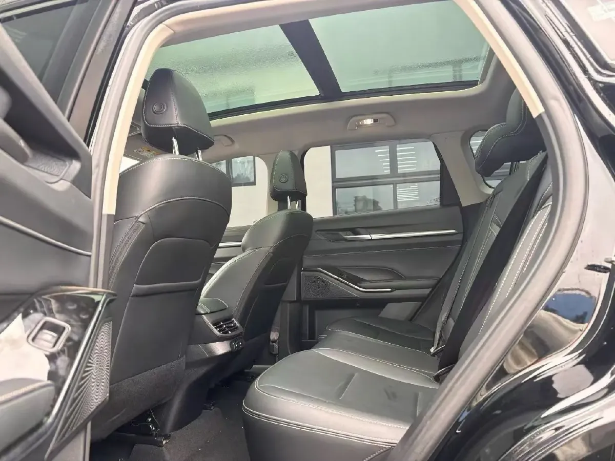 2022 Haval H6 1.5T 184HP L4 7DCT,autocango,china used car exporter,china ev exporter,chinese used car exporter,chinese used ev exporter