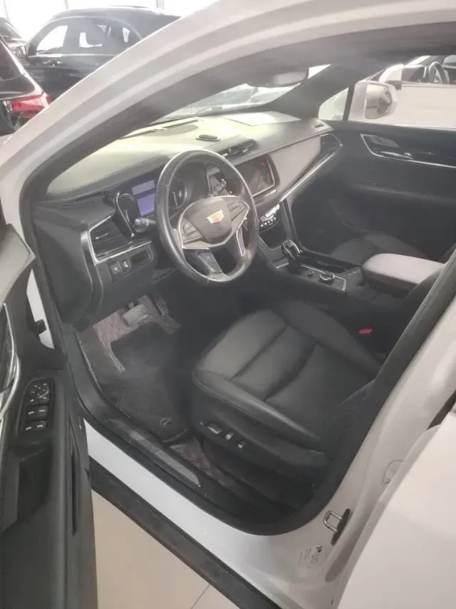 2021 Cadillac XT5 2.0T 237HP L4 9AT,autocango,china used car exporter,china ev exporter,chinese used car exporter,chinese used ev exporter