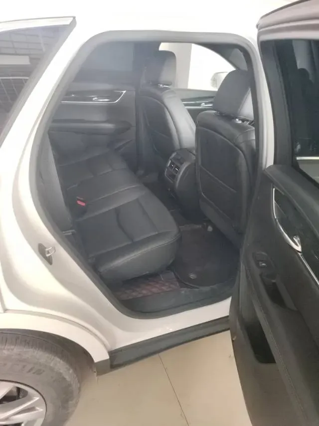 2021 Cadillac XT5 2.0T 237HP L4 9AT,autocango,china used car exporter,china ev exporter,chinese used car exporter,chinese used ev exporter