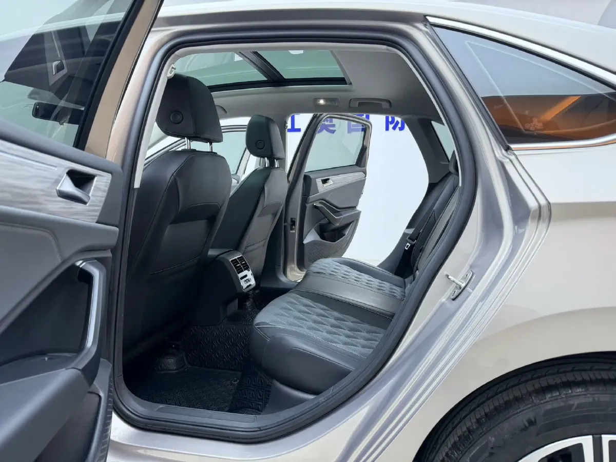 2023 Volkswagen Sagitar 1.4T 150HP L4 7DCT,autocango,china used car exporter,china ev exporter,chinese used car exporter,chinese used ev exporter