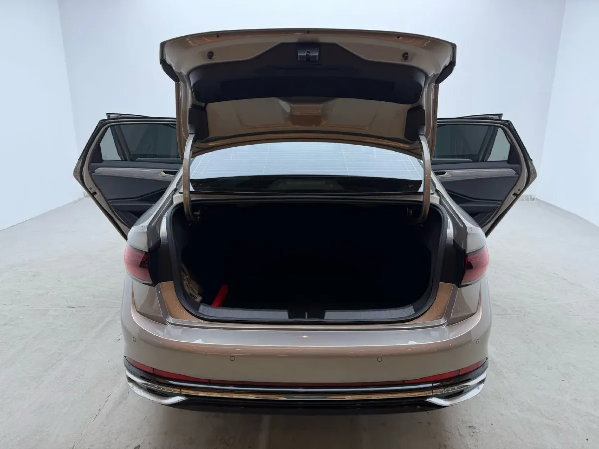 2023 Volkswagen Sagitar 1.4T 150HP L4 7DCT,autocango,china used car exporter,china ev exporter,chinese used car exporter,chinese used ev exporter