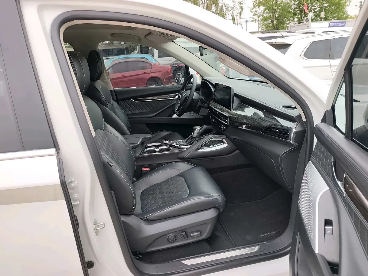 2017 MAXUS D90 2.0T 224HP L4 6AT,autocango,china used car exporter,china ev exporter,chinese used car exporter,chinese used ev exporter