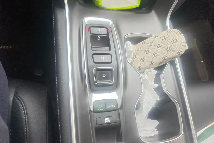 2022 Honda Accord 2.0L 146HP L4 E-CVT Hybrid,autocango,china used car exporter,china ev exporter,chinese used car exporter,chinese used ev exporter