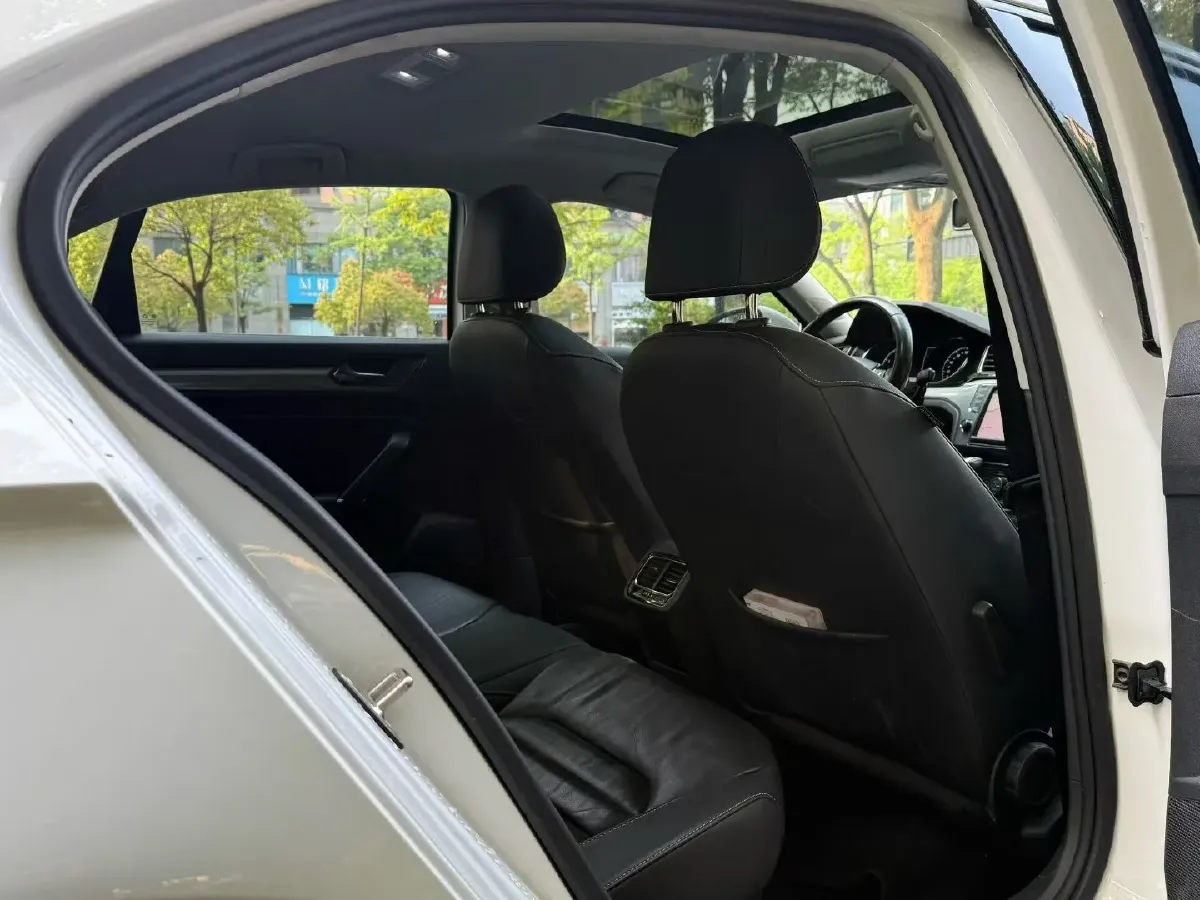 2018 Volkswagen Lamando 1.4T 150HP L4 7DCT,autocango,china used car exporter,china ev exporter,chinese used car exporter,chinese used ev exporter