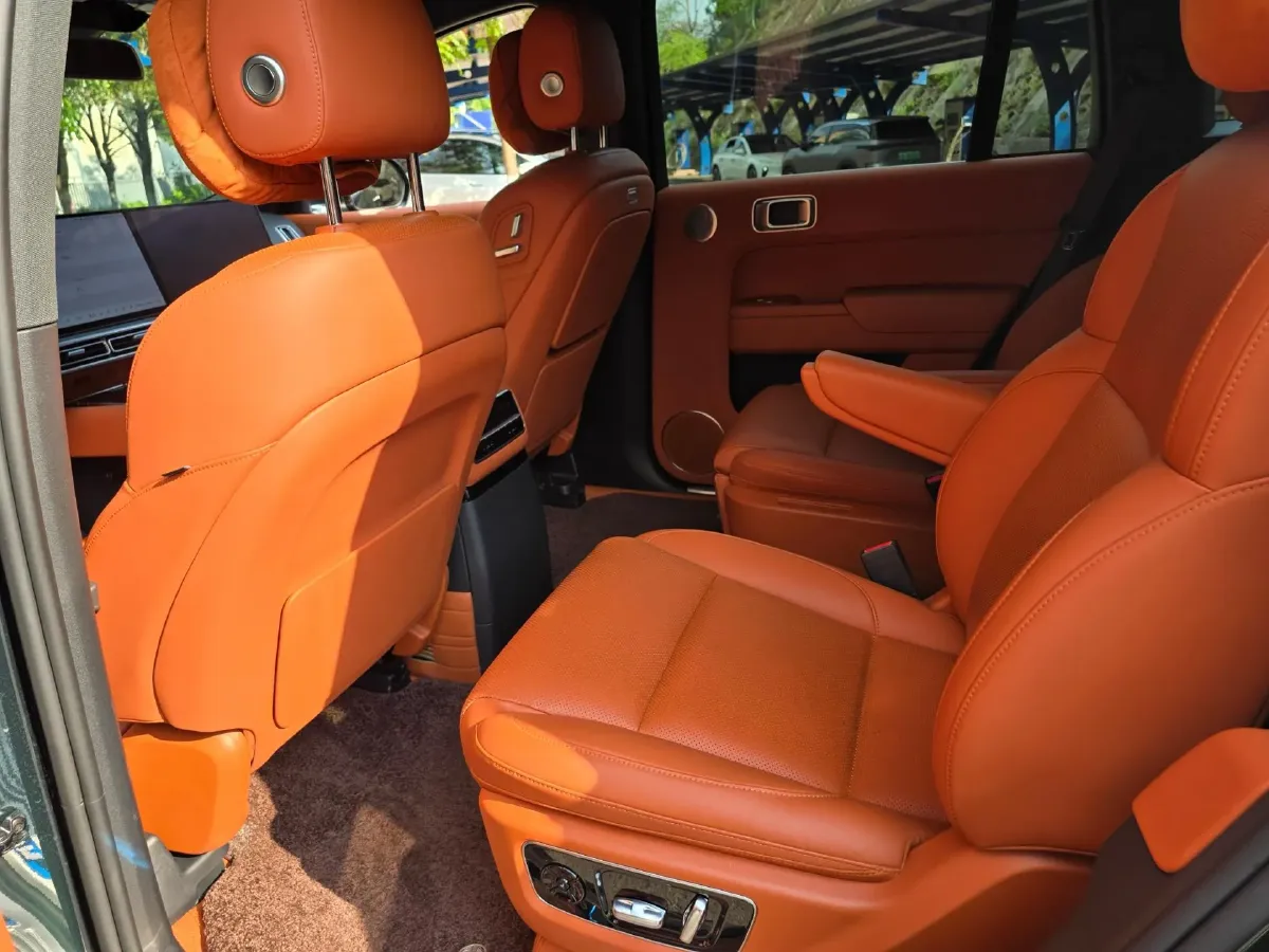 2023 Li L9 Range Extended 154HP REEV 42.6KWH,autocango,china used car exporter,china ev exporter,chinese used car exporter,chinese used ev exporter