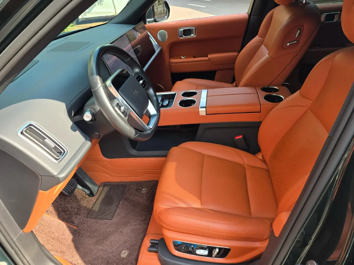 2023 Li L9 Range Extended 154HP REEV 42.6KWH,autocango,china used car exporter,china ev exporter,chinese used car exporter,chinese used ev exporter