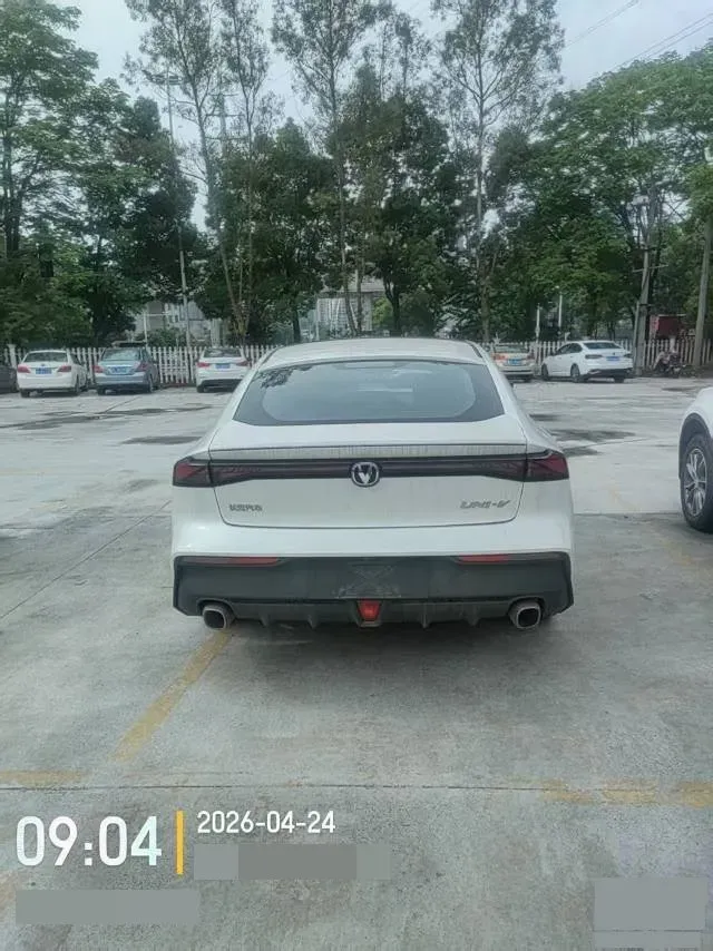 2022 ChangAn UNI-V 1.5T 188HP L4 7DCT,autocango,china used car exporter,china ev exporter,chinese used car exporter,chinese used ev exporter