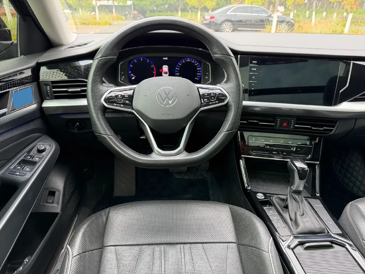 2022 Xpeng P7 BEV 60.2KWH,autocango,china used car exporter,china ev exporter,chinese used car exporter,chinese used ev exporter