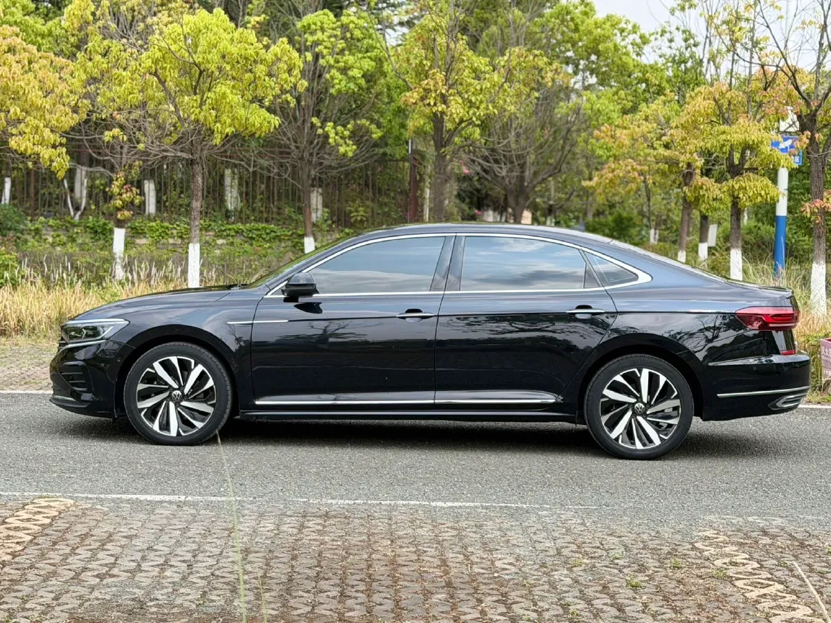 2022 Xpeng P7 BEV 60.2KWH,autocango,china used car exporter,china ev exporter,chinese used car exporter,chinese used ev exporter