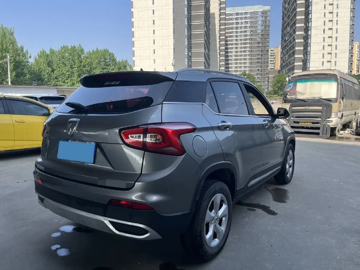 2017 BaoJun 510 1.5L 112HP L4 6MT,autocango,china used car exporter,china ev exporter,chinese used car exporter,chinese used ev exporter
