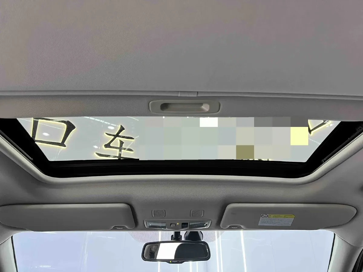 2021 Mitsubishi Outlander 2.0L 166HP L4 CVT,autocango,china used car exporter,china ev exporter,chinese used car exporter,chinese used ev exporter