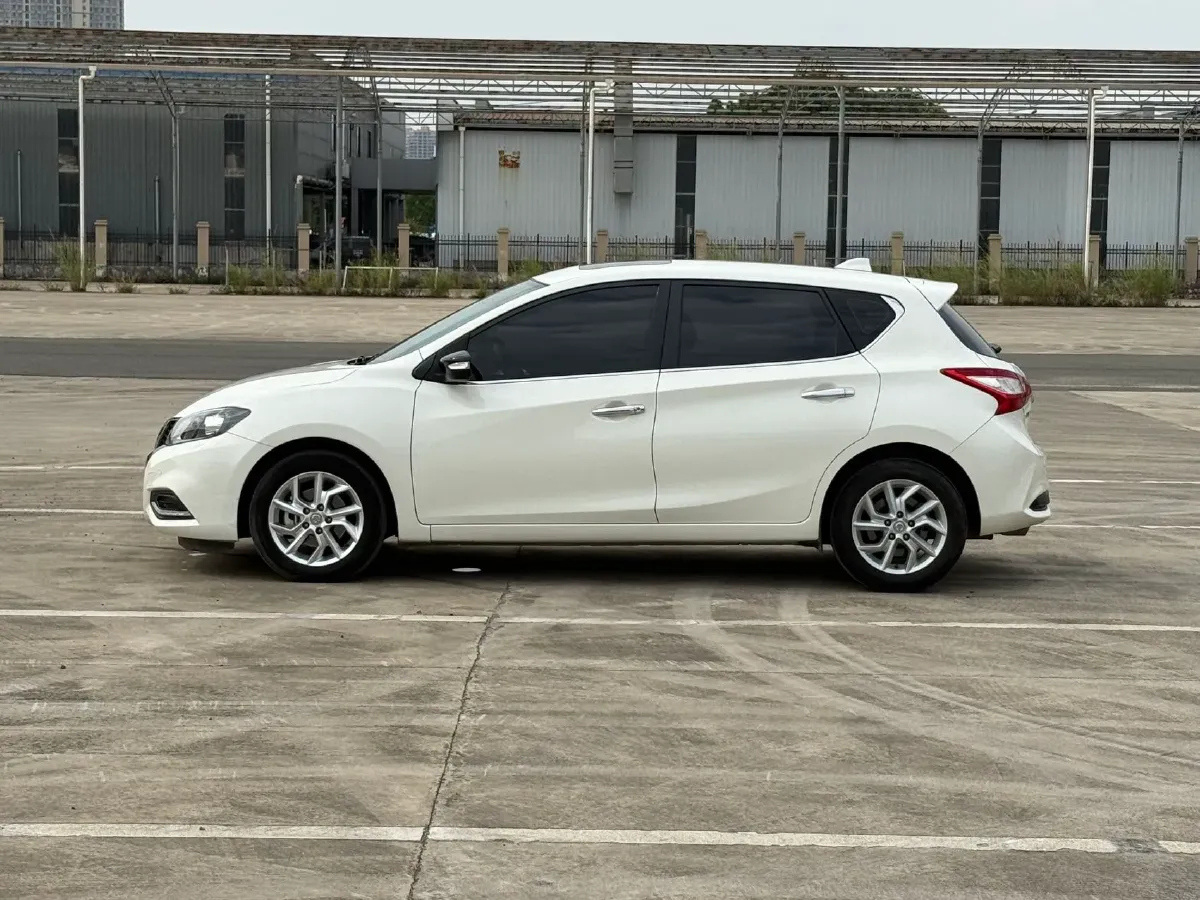 2021 Nissan Tiida 1.6L 122HP L4 CVT,autocango,china used car exporter,china ev exporter,chinese used car exporter,chinese used ev exporter