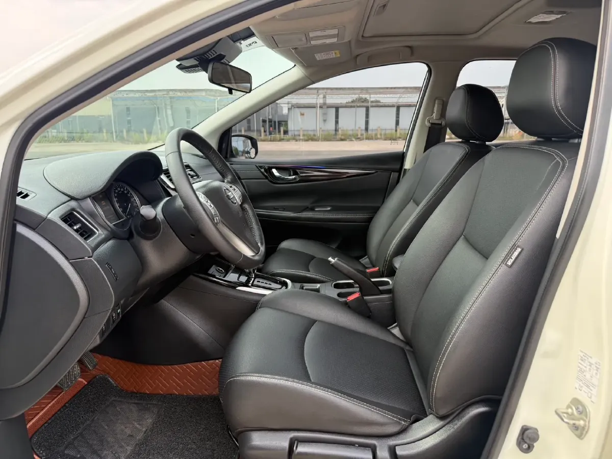 2021 Nissan Tiida 1.6L 122HP L4 CVT,autocango,china used car exporter,china ev exporter,chinese used car exporter,chinese used ev exporter