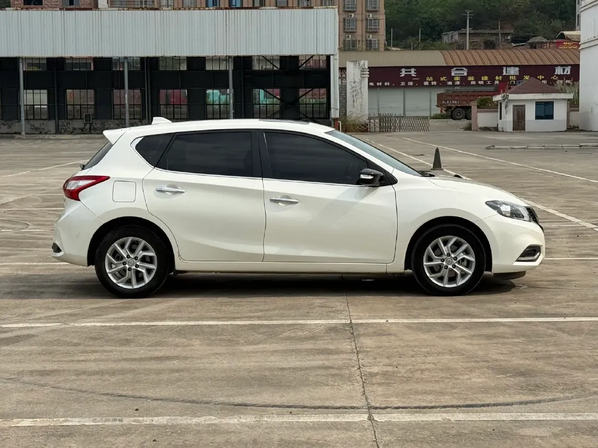 2021 Nissan Tiida 1.6L 122HP L4 CVT,autocango,china used car exporter,china ev exporter,chinese used car exporter,chinese used ev exporter