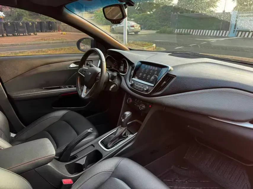 2019 Chevrolet Monza 1.3T 163HP L3 6AT,autocango,china used car exporter,china ev exporter,chinese used car exporter,chinese used ev exporter