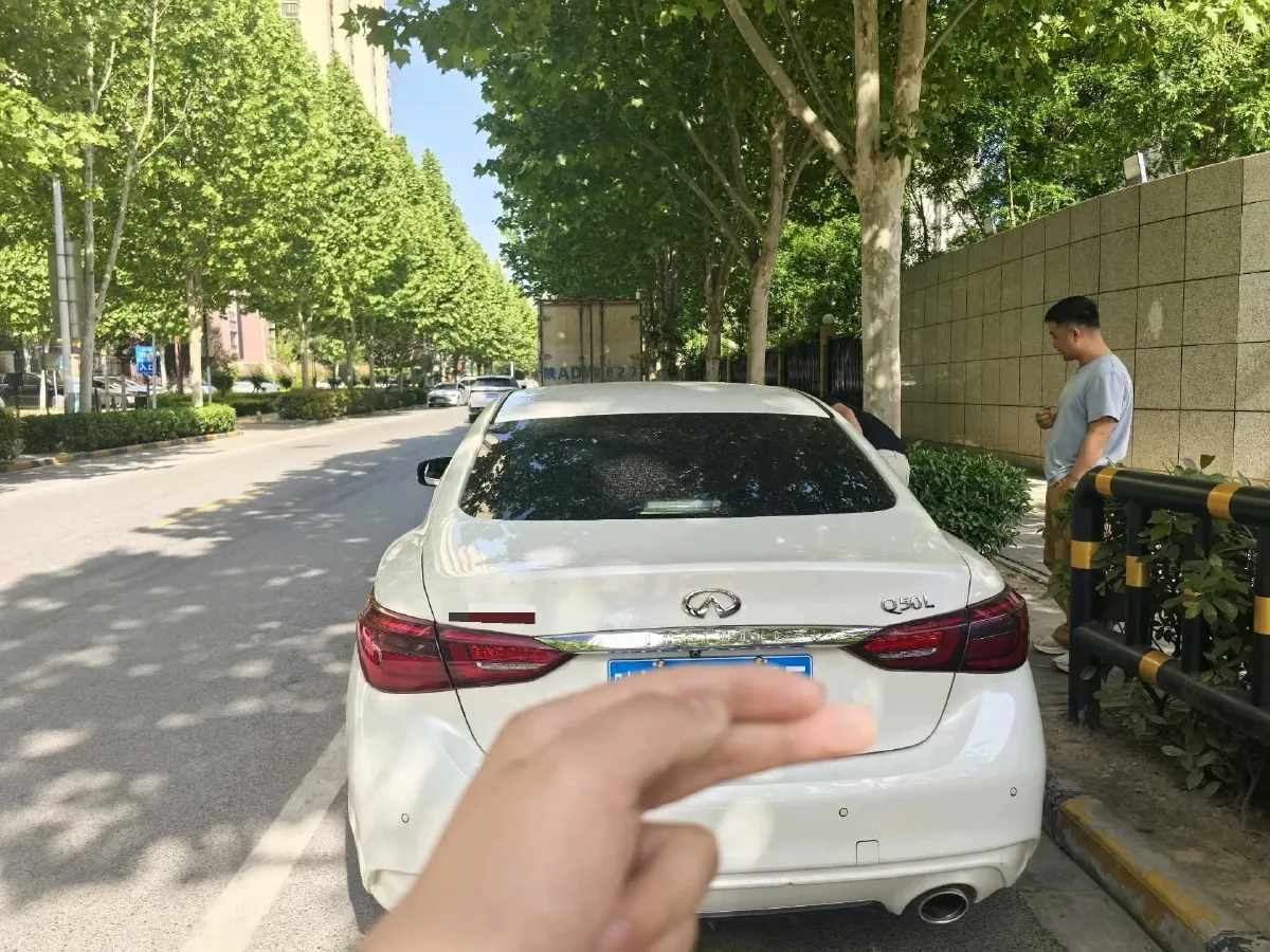 2018 Jeep Grand Commander 2.0T 265HP L4 9AT,autocango,china used car exporter,china ev exporter,chinese used car exporter,chinese used ev exporter