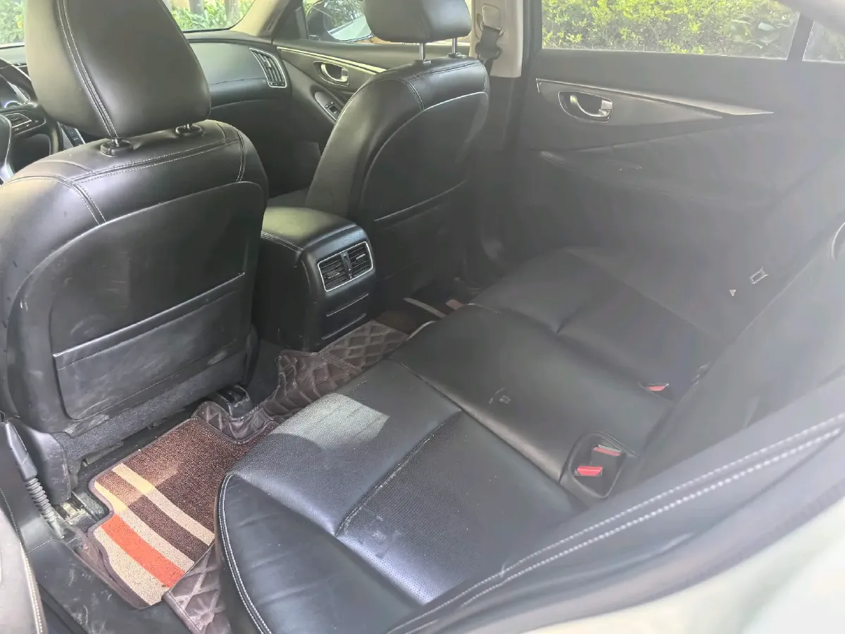 2018 Jeep Grand Commander 2.0T 265HP L4 9AT,autocango,china used car exporter,china ev exporter,chinese used car exporter,chinese used ev exporter