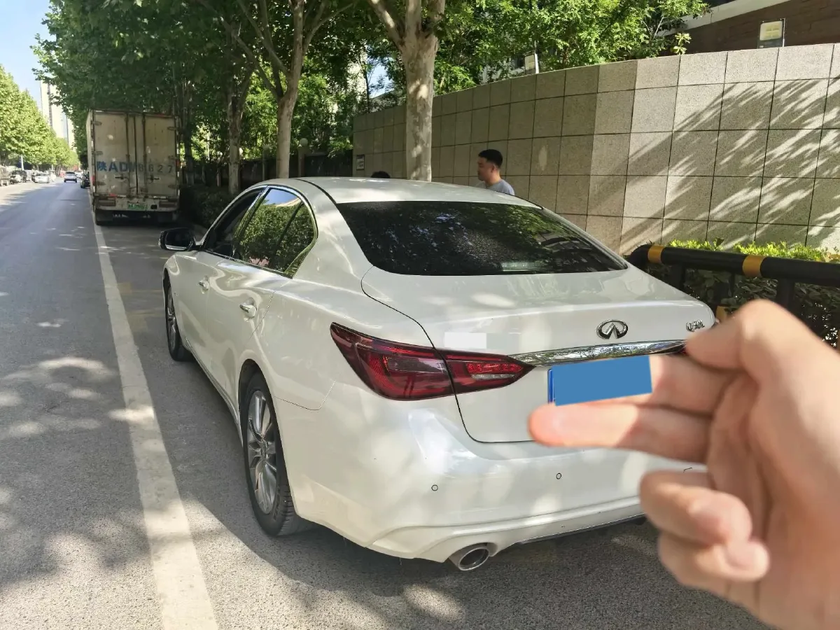 2018 Jeep Grand Commander 2.0T 265HP L4 9AT,autocango,china used car exporter,china ev exporter,chinese used car exporter,chinese used ev exporter