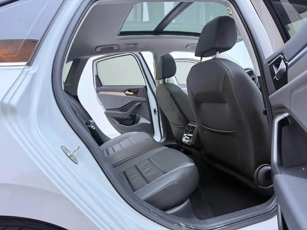 2022 Volkswagen Sagitar 1.4T 150HP L4 7DCT,autocango,china used car exporter,china ev exporter,chinese used car exporter,chinese used ev exporter