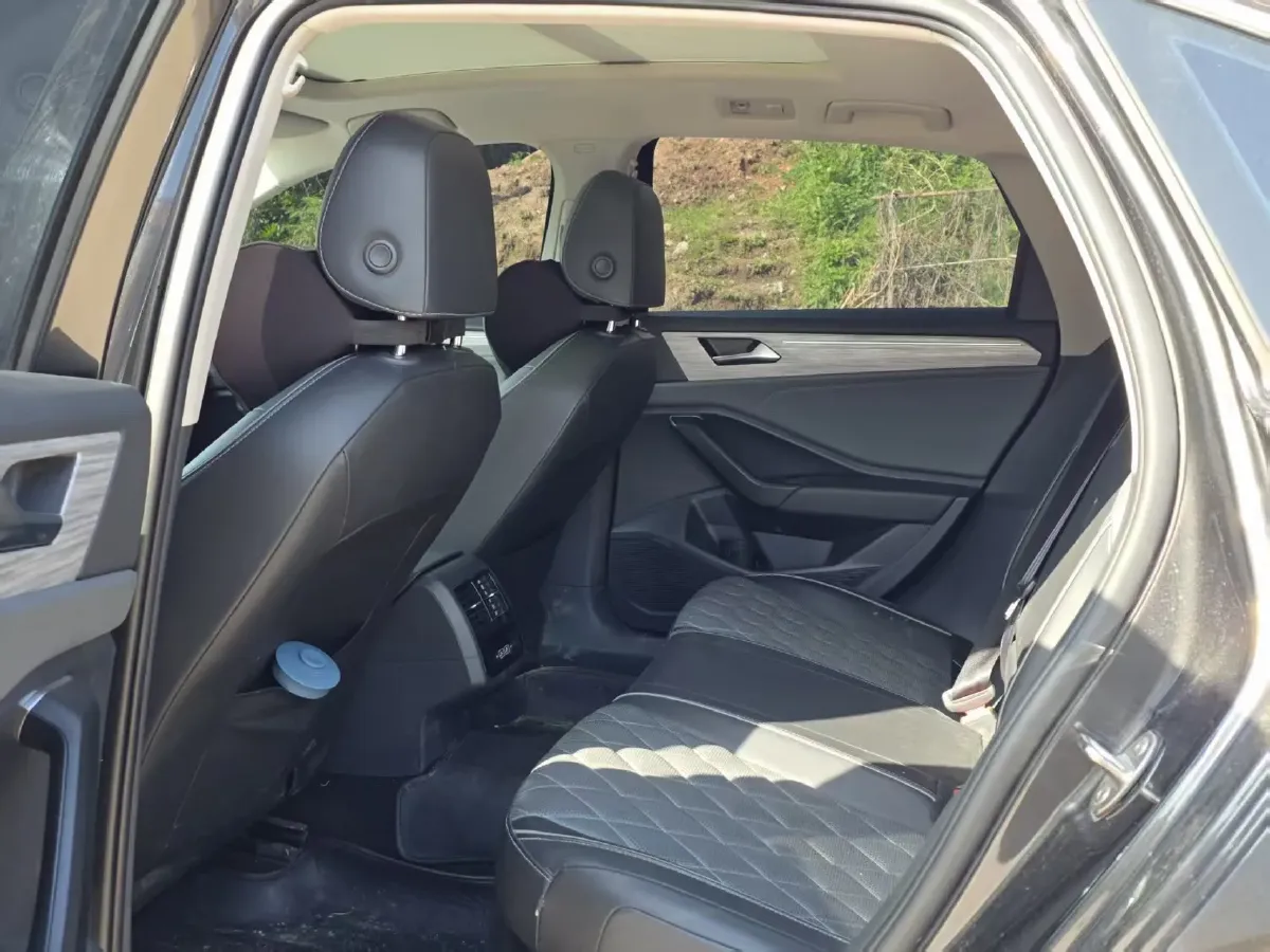 2023 Volkswagen Sagitar 1.5T 160HP L4 7DCT,autocango,china used car exporter,china ev exporter,chinese used car exporter,chinese used ev exporter